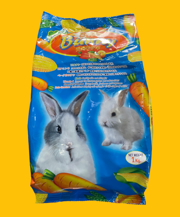 It is fortified with biotin to promote skin and fur health for a healthy shine. Fortified with beta-carotene found in carrots as antioxidant delaying cell aging for all life stages of rabbit. Contains multi-vitamins including vitamin C which supports the immune system and reduce stress.