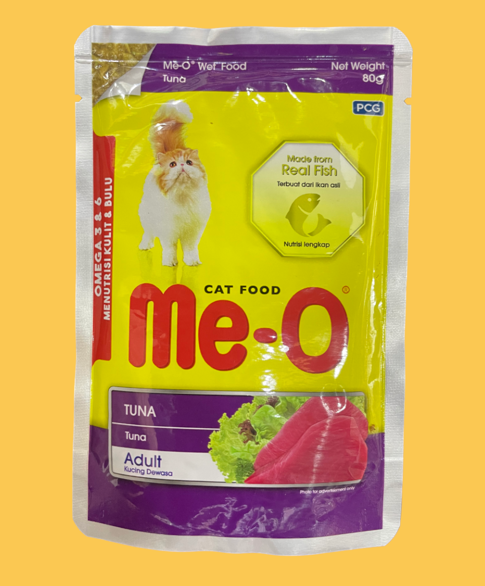 Me-O Adult Cat Tuna in Jelly Wet Food Pouch 80g Made from real fish. Boosts cats immune system and strengthens teeth and bones. Calcium, phosphorus and vitamin d help strengthen teeth and bones. Omega-3 and omega-6 from high quality oil in combination with zinc will help nourish the cats hair and skin.