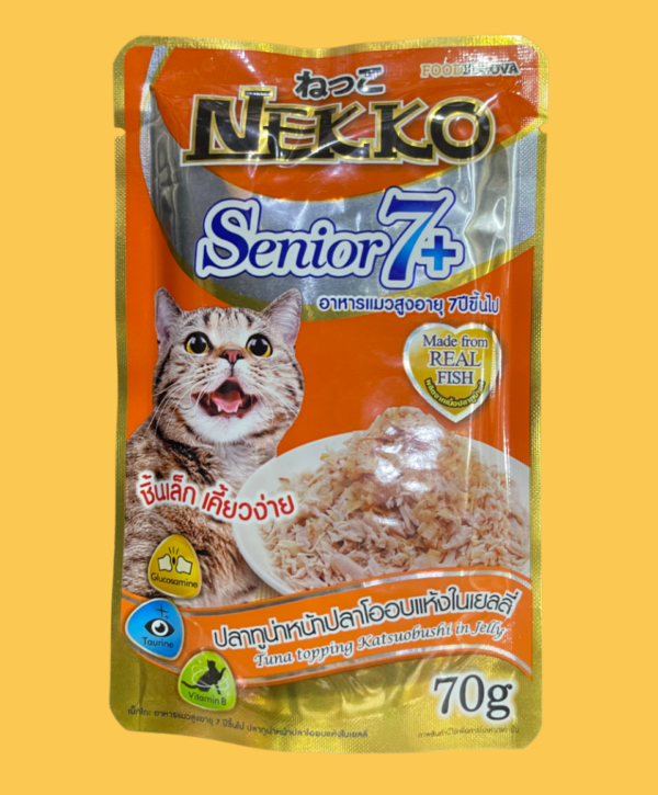 Nekko Senior 7+ Tuna in Jelly is made from finest quality tuna meat and dried katsuobushi. It is precisely processed and formulated to nourish senior cats.