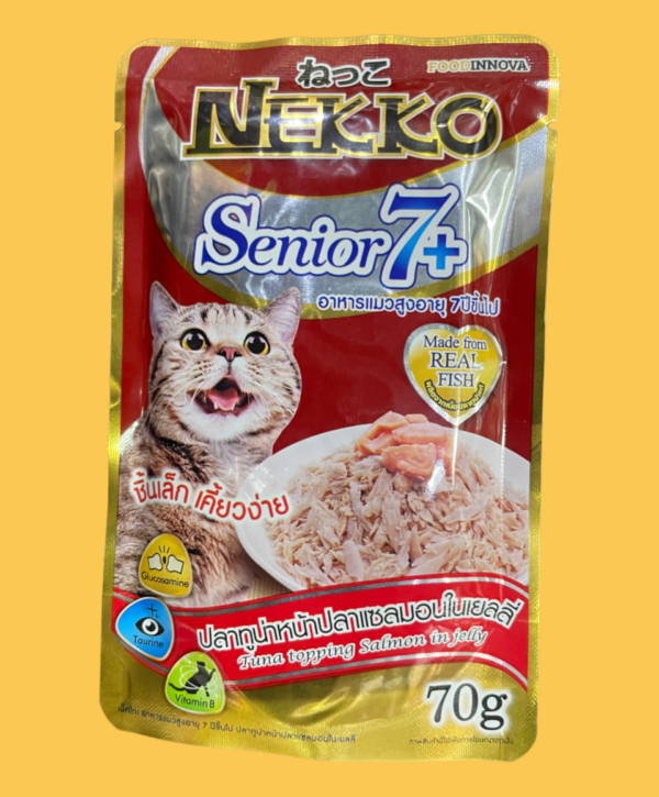 It is precisely processed and formulated to nourish senior cats. Smaller tuna flakes in soft jelly make it easier for senior cats to eat. Complete with vitamins, minerals and essential nutrients for the aging cat, Nekko Senior 7+ will make your beloved cat happy and healthy for much longer. No preservatives added.