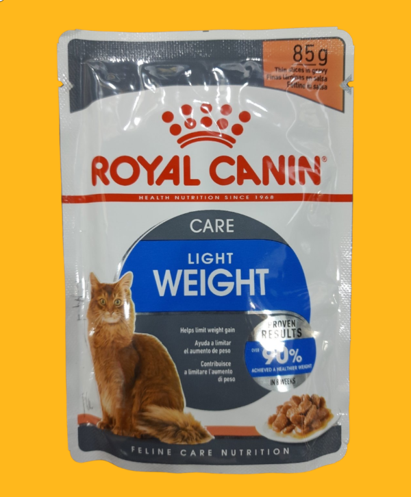 OYAL CANIN® Light Weight Care Loaf offers complete and balanced nutrition exclusively for dogs with a tendency to gain weight. Suitable for dogs of all sizes, this tasty wet food product helps to support good bone and joint health, as well as effective weight management.